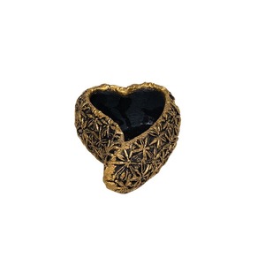 nyújtott szív alakú Areus kőtál fekete-arany 26x16x8cm